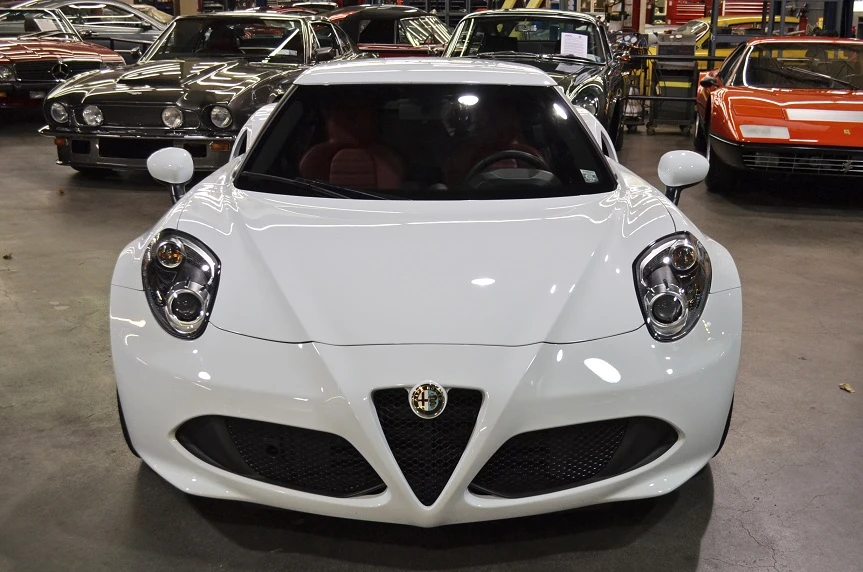 2016 Alfa Romeo 4C Coupe - Image 2 of 10
