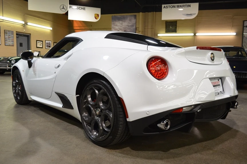 2016 Alfa Romeo 4C Coupe - Image 4 of 10