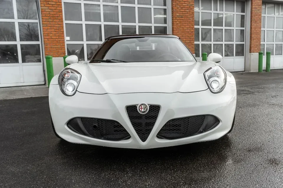 2016 Alfa Romeo 4C - Image 16 of 20