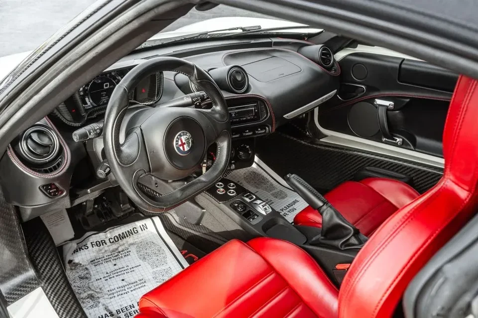 2016 Alfa Romeo 4C - Image 7 of 20