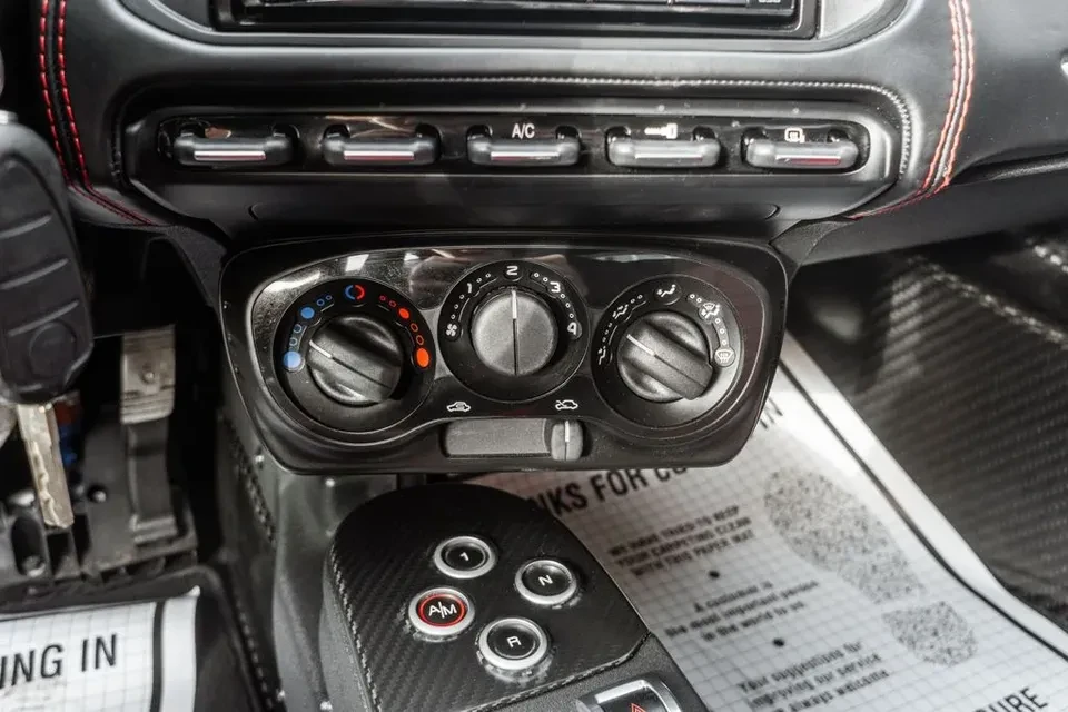 2016 Alfa Romeo 4C - Image 12 of 20