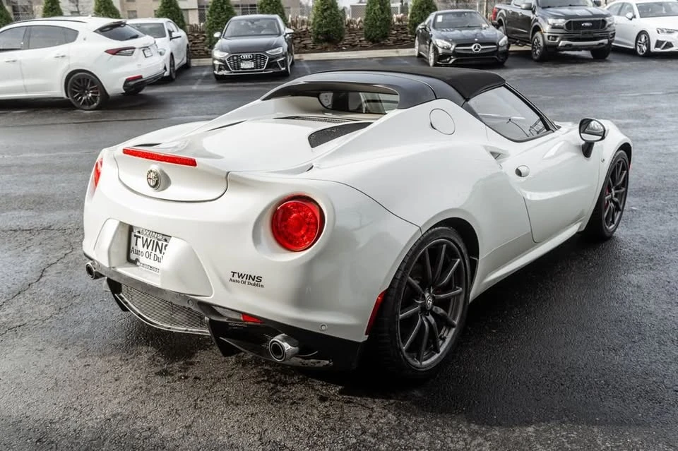 2016 Alfa Romeo 4C - Image 17 of 20