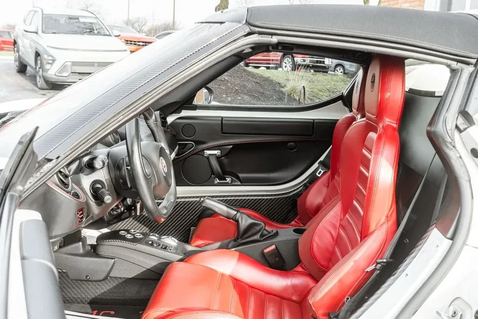 2016 Alfa Romeo 4C - Image 14 of 20