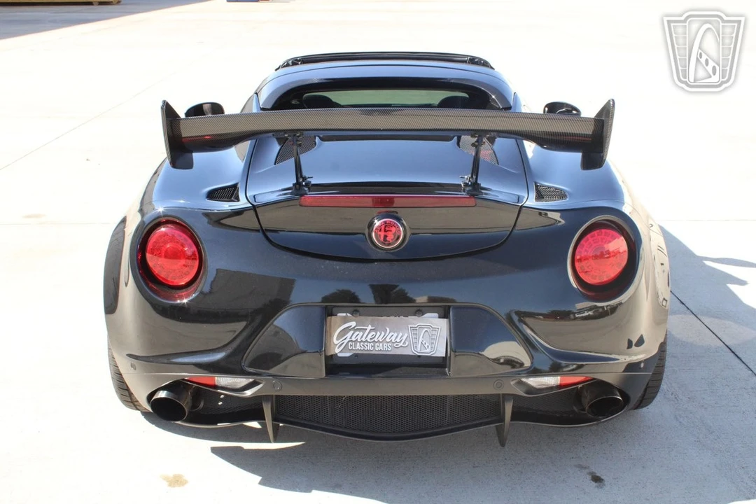 2016 Alfa Romeo 4C Spider - Image 4 of 12