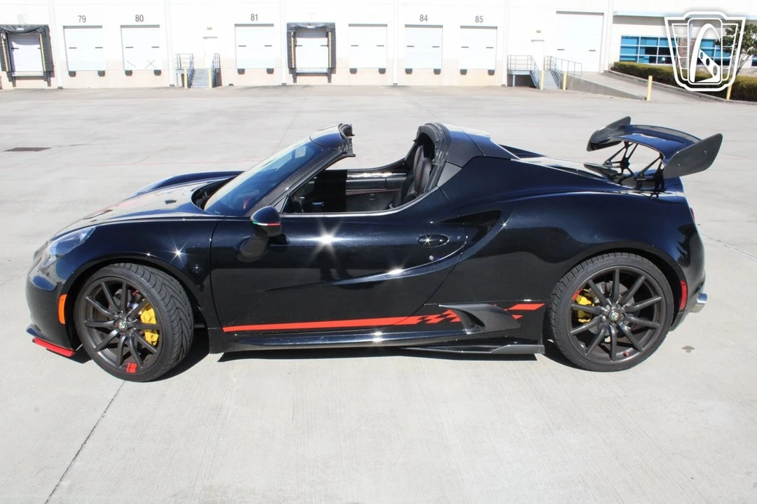 2016 Alfa Romeo 4C Spider - Image 3 of 12