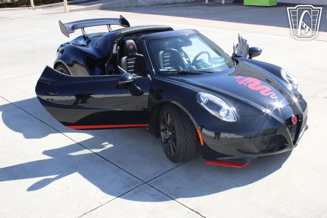 2016 Alfa Romeo 4C Spider - Image 11 of 12