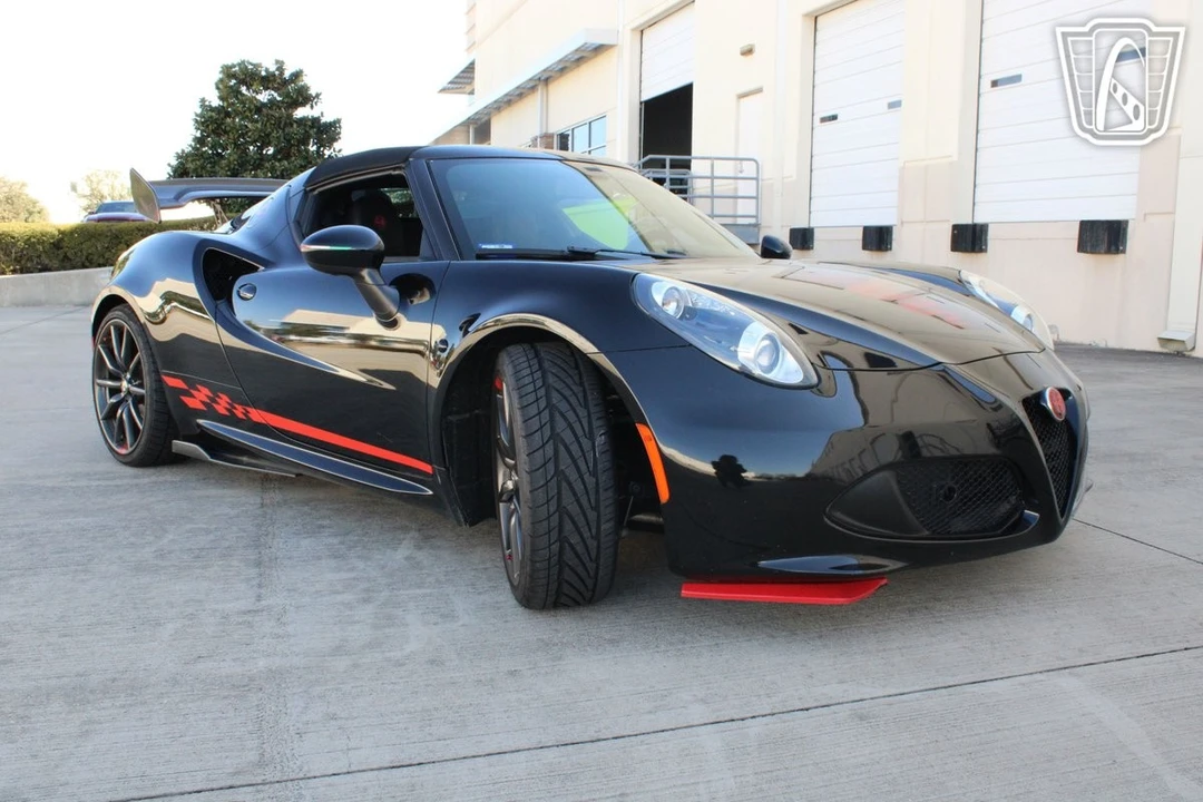 2016 Alfa Romeo 4C - Image 30 of 31