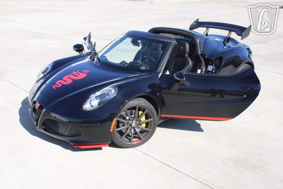 2016 Alfa Romeo 4C Spider - Image 8 of 12