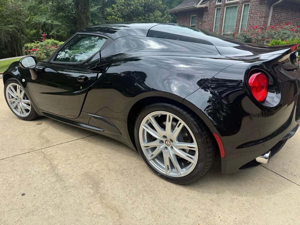 2016 Alfa Romeo 4C Coupe - Image 5 of 31