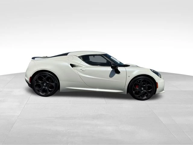 2016 Alfa Romeo 4C - Image 3 of 17