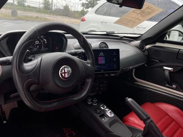 2016 Alfa Romeo 4C - Image 11 of 17