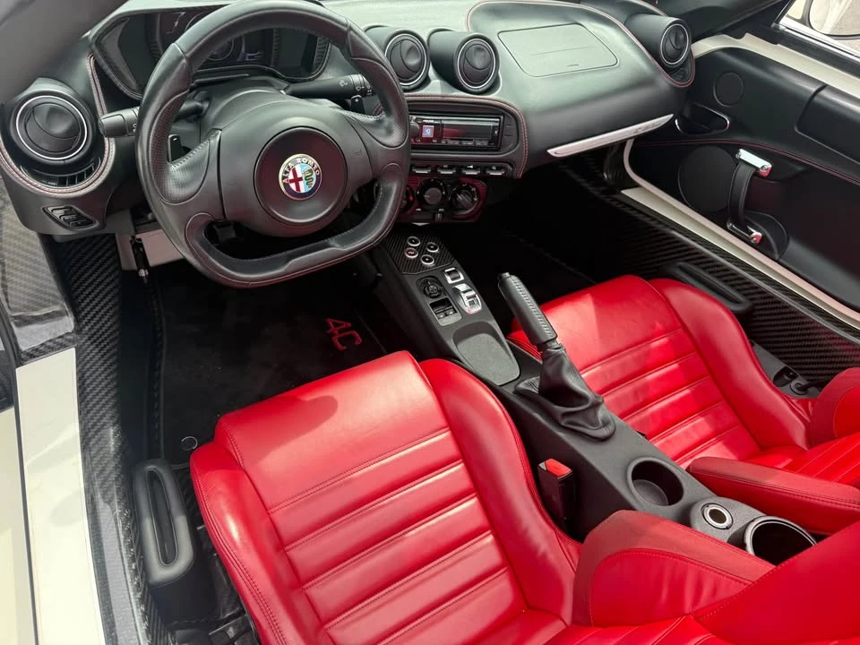 2016 Alfa Romeo 4C Coupe - Image 8 of 16