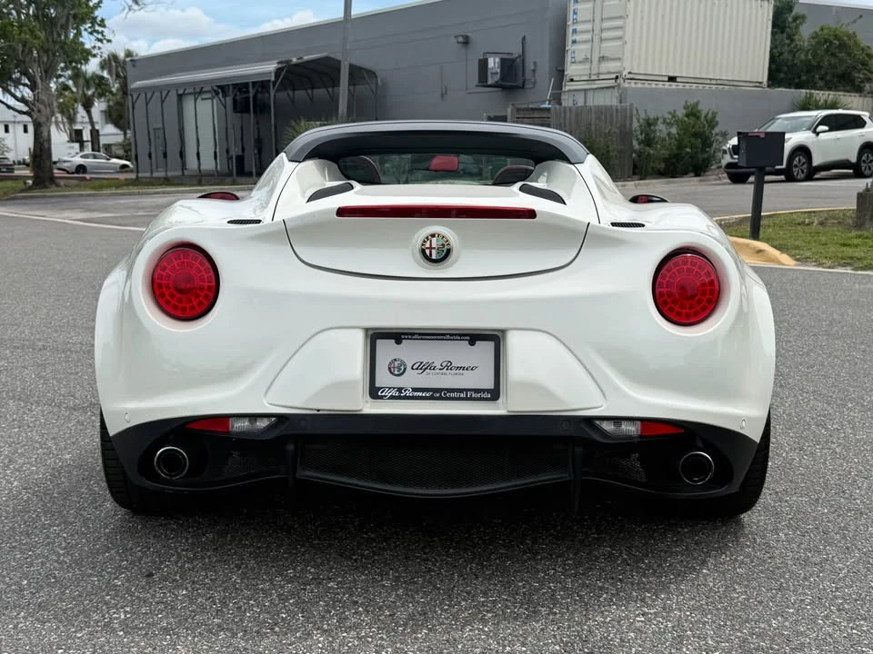 2016 Alfa Romeo 4C Coupe - Image 5 of 16