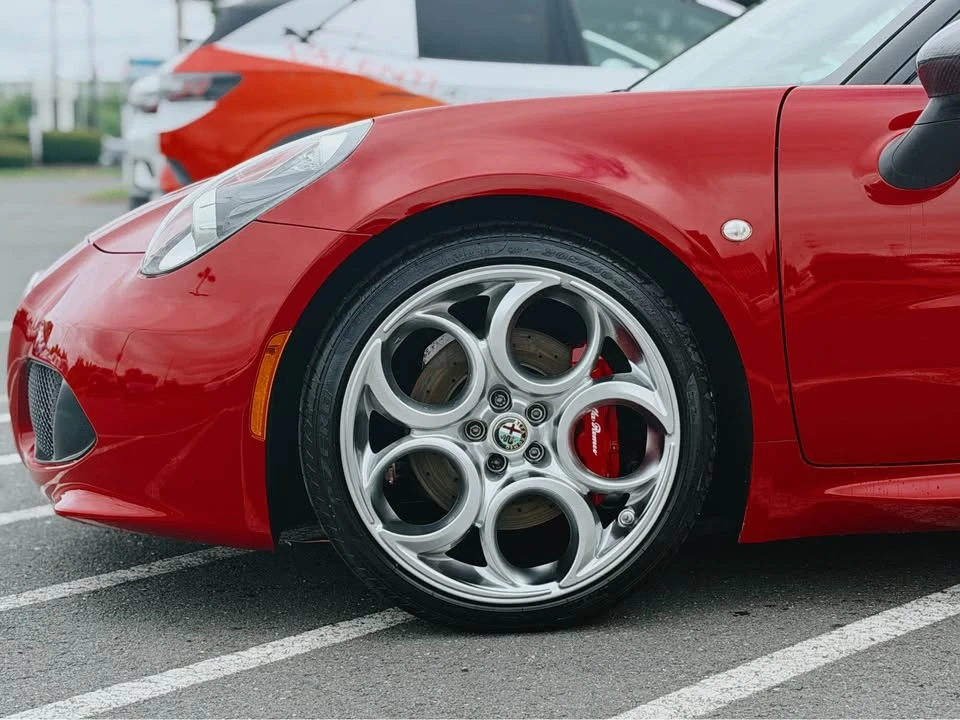 2016 Alfa Romeo 4C Coupe - Image 5 of 9
