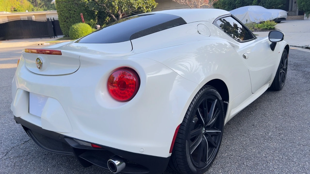 2016 Alfa Romeo 4C Coupe - Image 12 of 21
