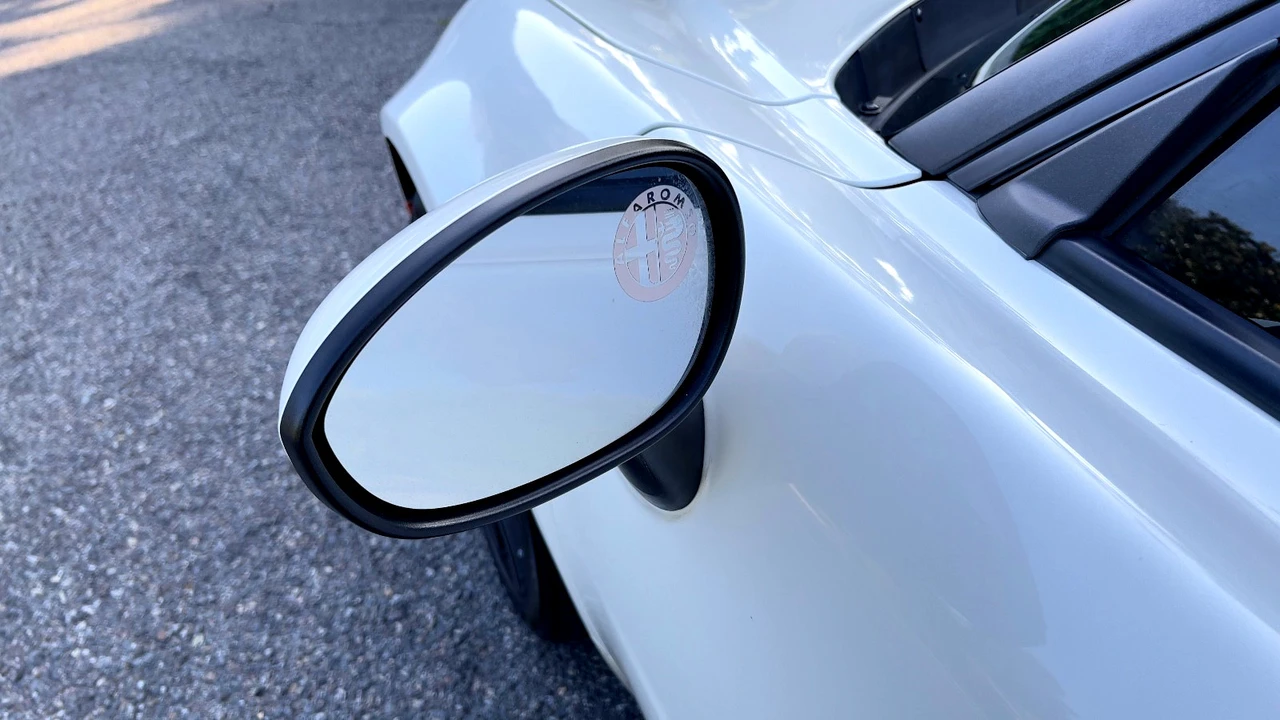 2016 Alfa Romeo 4C Coupe - Image 16 of 21