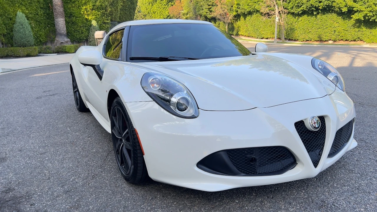 2016 Alfa Romeo 4C Coupe - Image 3 of 21