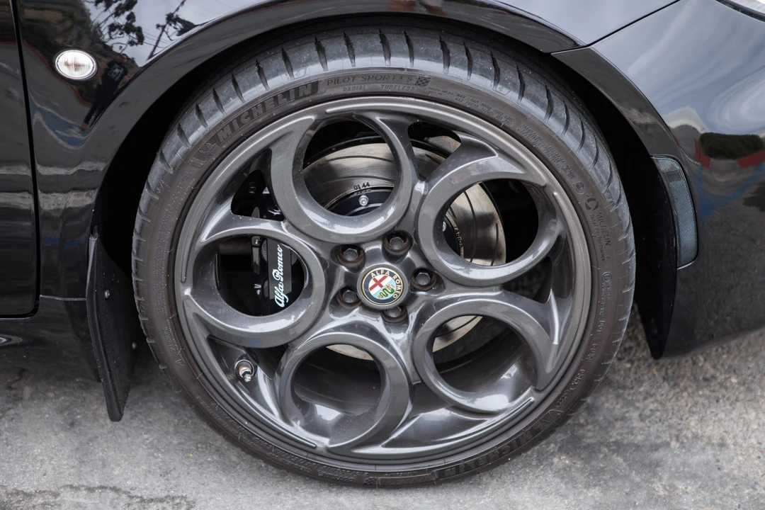 2016 Alfa Romeo 4C Coupe - Image 22 of 31