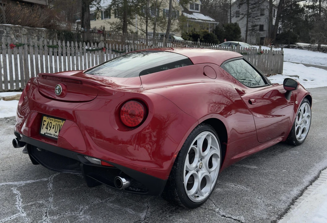 2016 Alfa Romeo 4C Coupe - Image 4 of 31