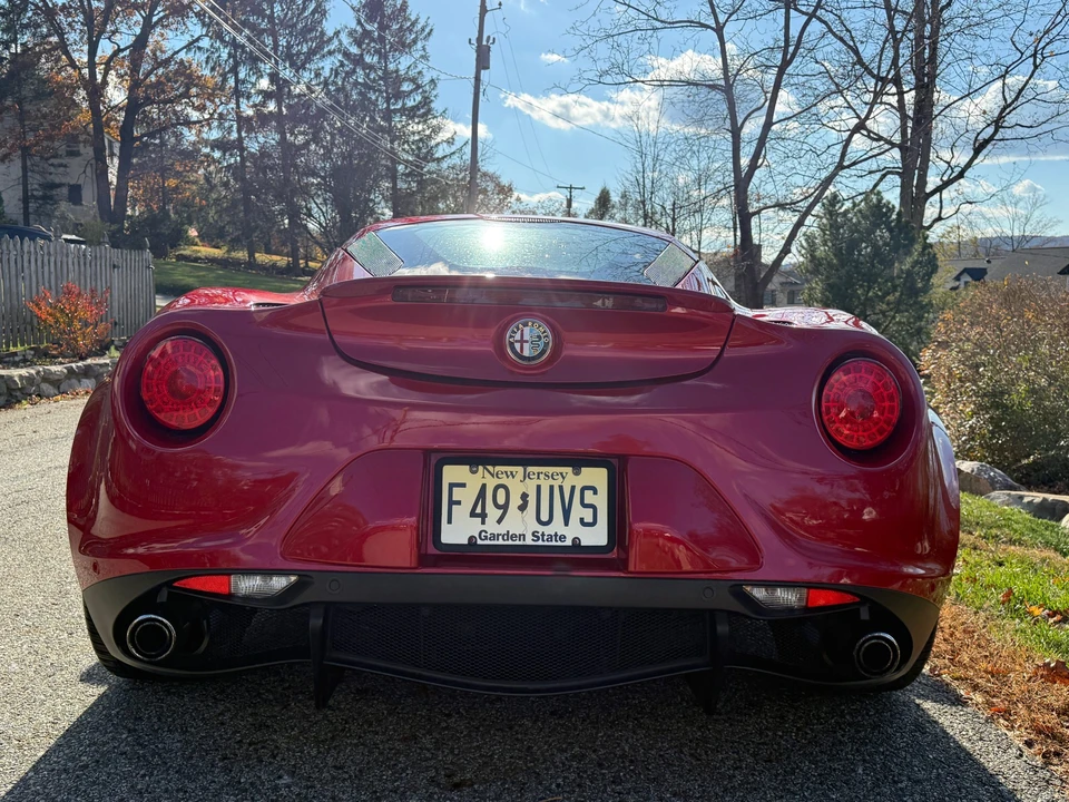 2016 Alfa Romeo 4C Coupe - Image 8 of 31