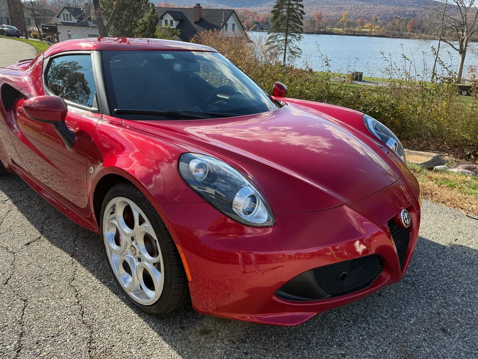 2016 Alfa Romeo 4C Coupe - Image 13 of 31