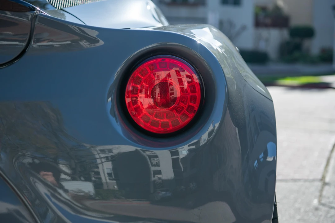 2016 Alfa Romeo 4C Coupe - Image 24 of 31