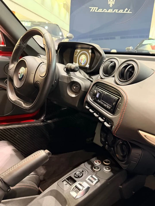 2016 Alfa Romeo 4C - Image 9 of 15