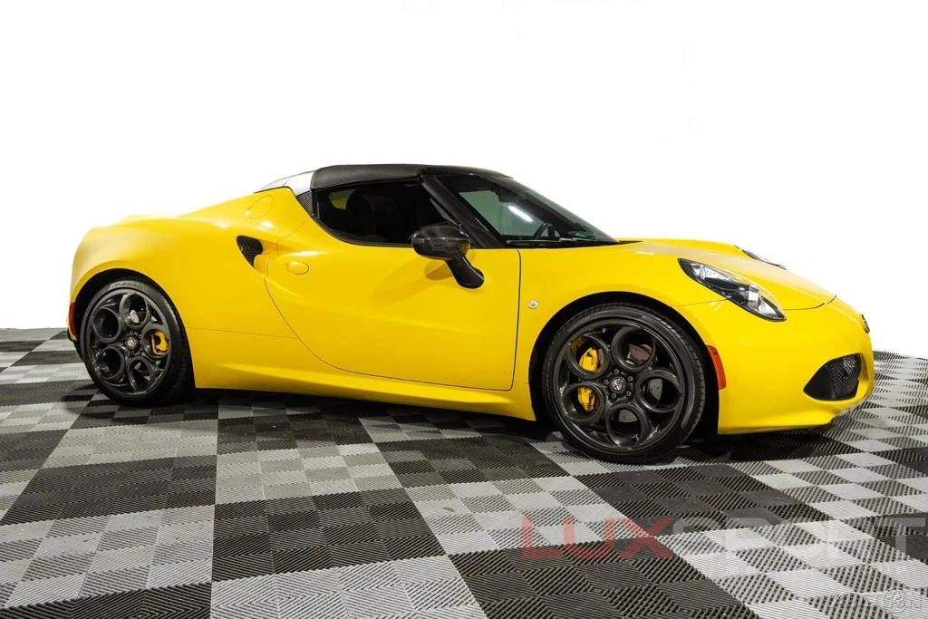 2016 Alfa Romeo 4C Spider - Image 2 of 24