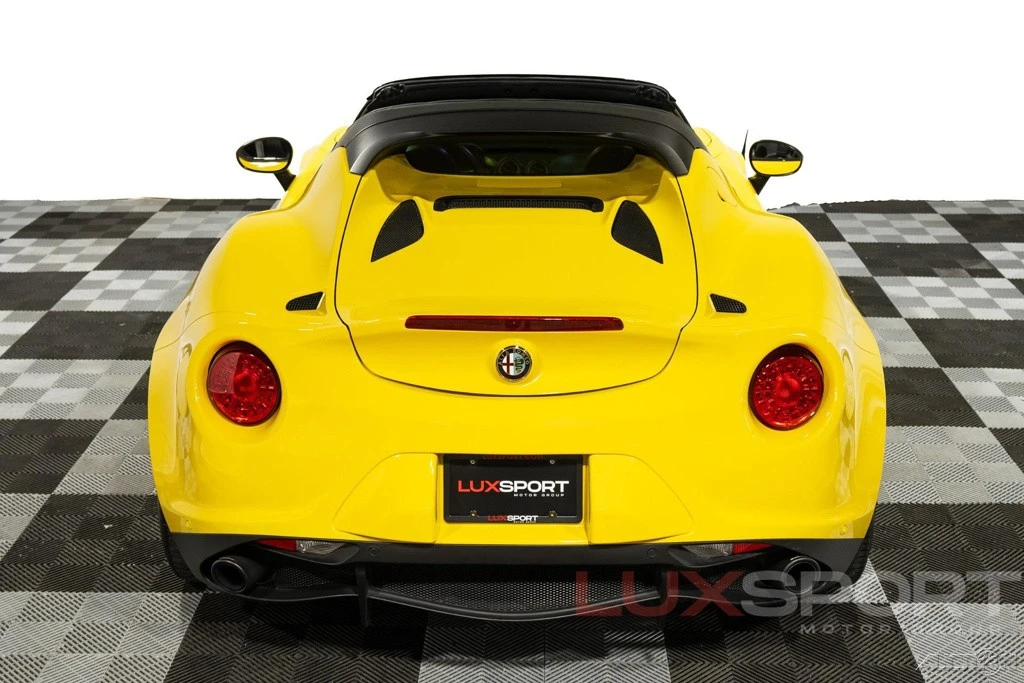 2016 Alfa Romeo 4C Spider - Image 10 of 24