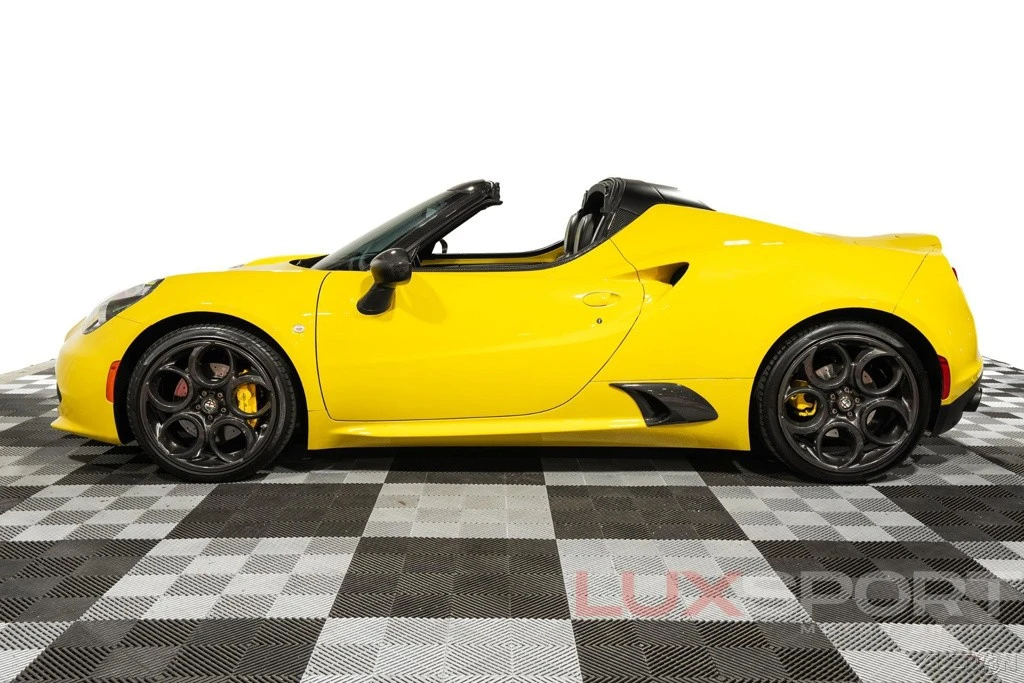 2016 Alfa Romeo 4C Spider - Image 11 of 24