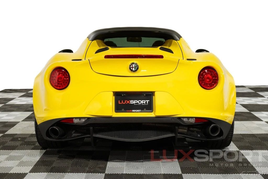 2016 Alfa Romeo 4C Spider - Image 8 of 24