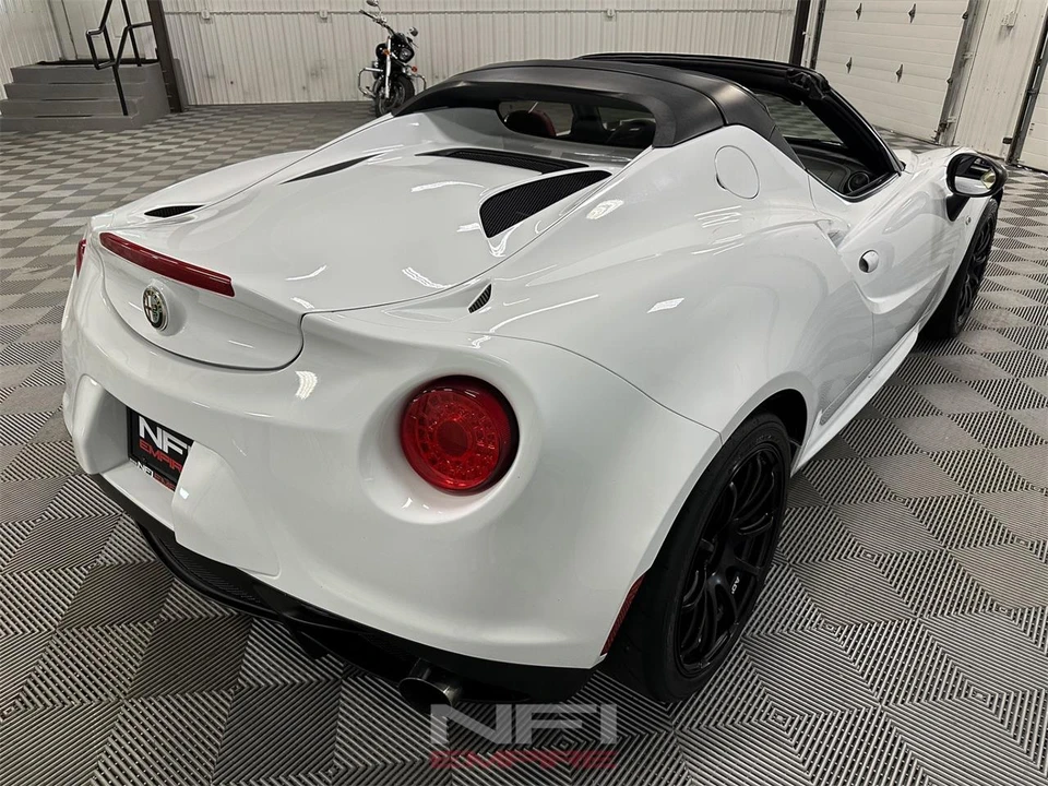 2016 Alfa Romeo 4C Spider - Image 14 of 31