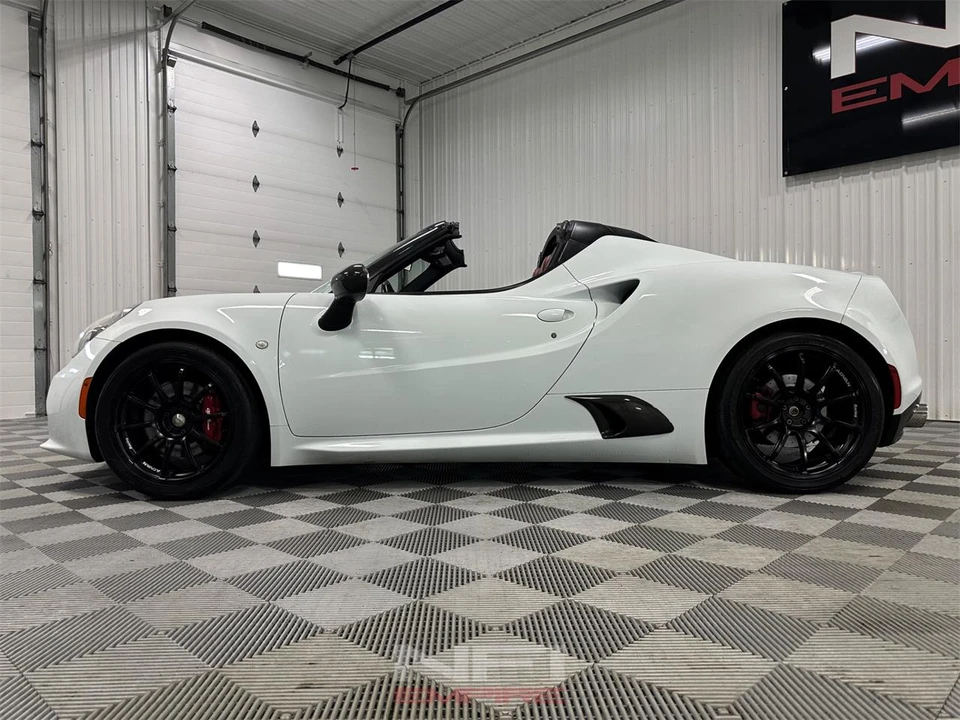 2016 Alfa Romeo 4C Spider - Image 20 of 31