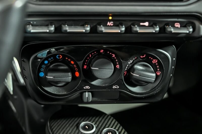 2016 Alfa Romeo 4C Spider - Image 27 of 30