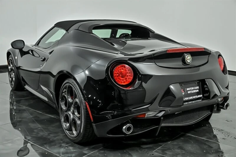 2016 Alfa Romeo 4C Spider - Image 7 of 30