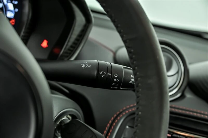 2016 Alfa Romeo 4C Spider - Image 23 of 30