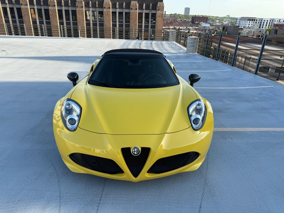 2016 Alfa Romeo 4C Spider - Image 19 of 31