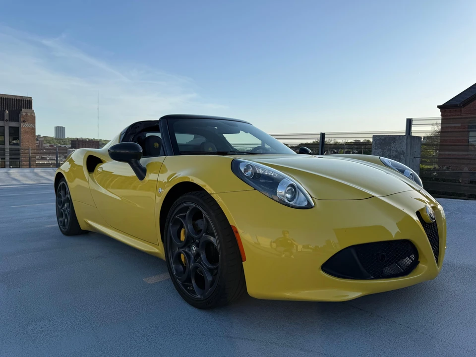 2016 Alfa Romeo 4C Spider - Image 18 of 31