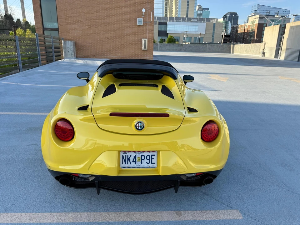 2016 Alfa Romeo 4C Spider - Image 24 of 31