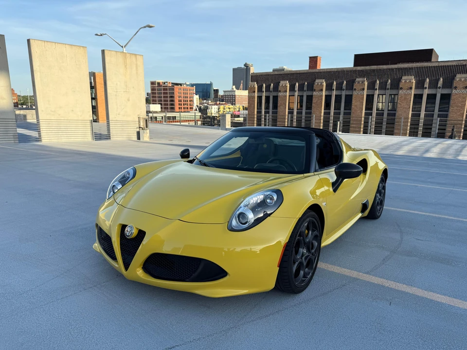 2016 Alfa Romeo 4C Spider - Image 6 of 31