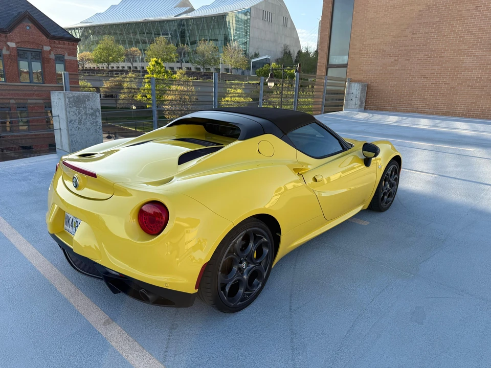 2016 Alfa Romeo 4C Spider - Image 25 of 31