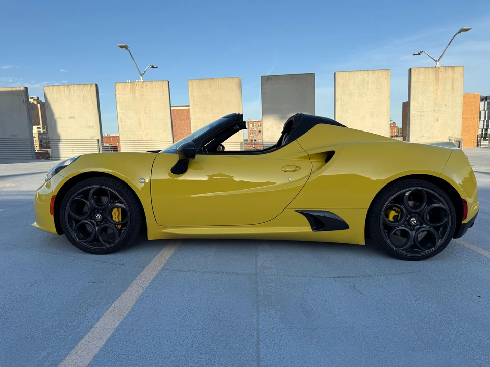 2016 Alfa Romeo 4C Spider - Image 10 of 31