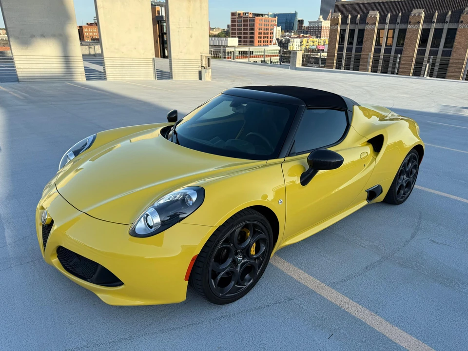 2016 Alfa Romeo 4C Spider - Image 21 of 31