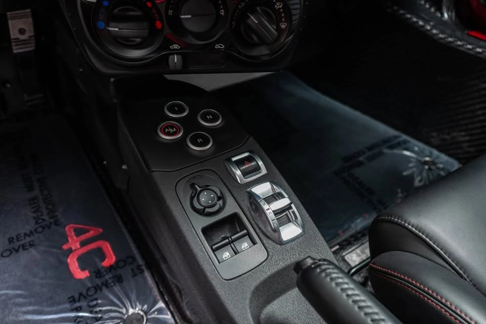 2016 Alfa Romeo 4C Coupe - Image 12 of 15
