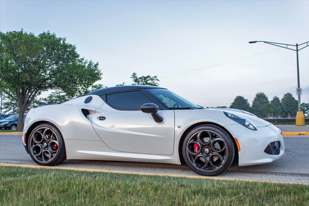 2016 Alfa Romeo 4C Coupe - Image 19 of 31
