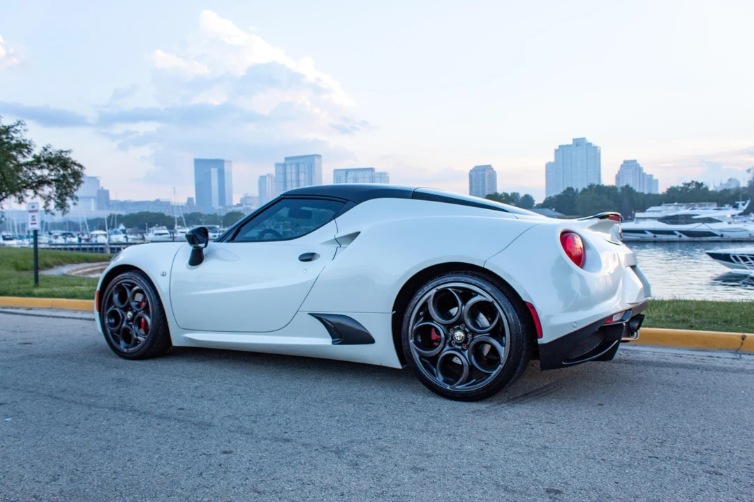 2016 Alfa Romeo 4C Coupe - Image 10 of 31
