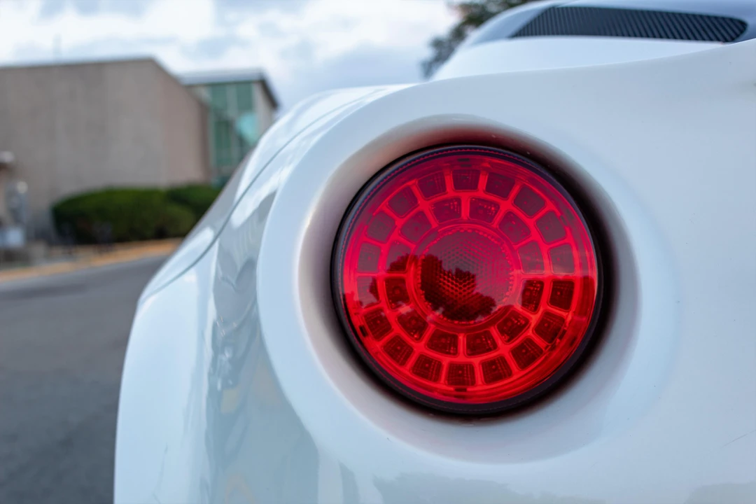 2016 Alfa Romeo 4C Coupe - Image 29 of 31