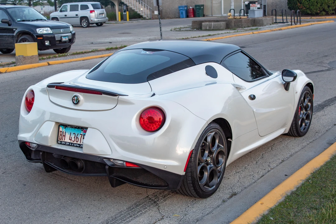 2016 Alfa Romeo 4C Coupe - Image 15 of 31