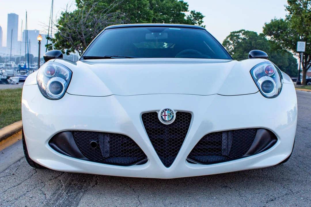 2016 Alfa Romeo 4C Coupe - Image 2 of 31
