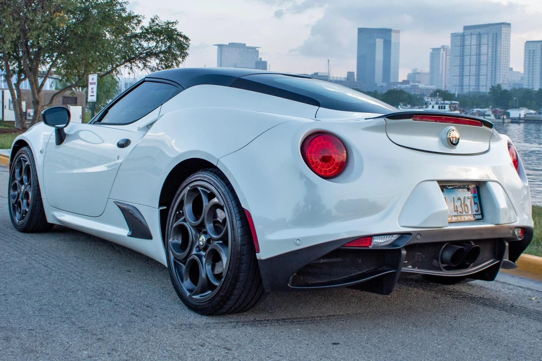 2016 Alfa Romeo 4C Coupe - Image 5 of 31